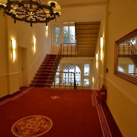 Seehotel Hubertus Шлухзее