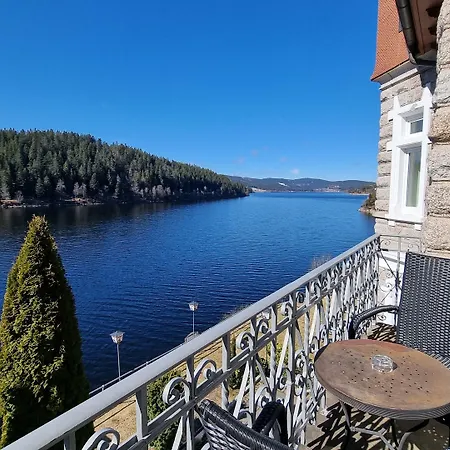 Отель Seehotel Hubertus Шлухзее