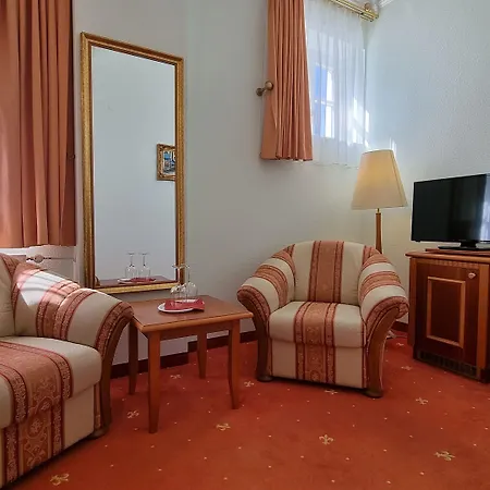 Отель Seehotel Hubertus 4*