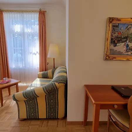 Seehotel Hubertus Шлухзее