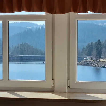 Seehotel Hubertus Отель Шлухзее